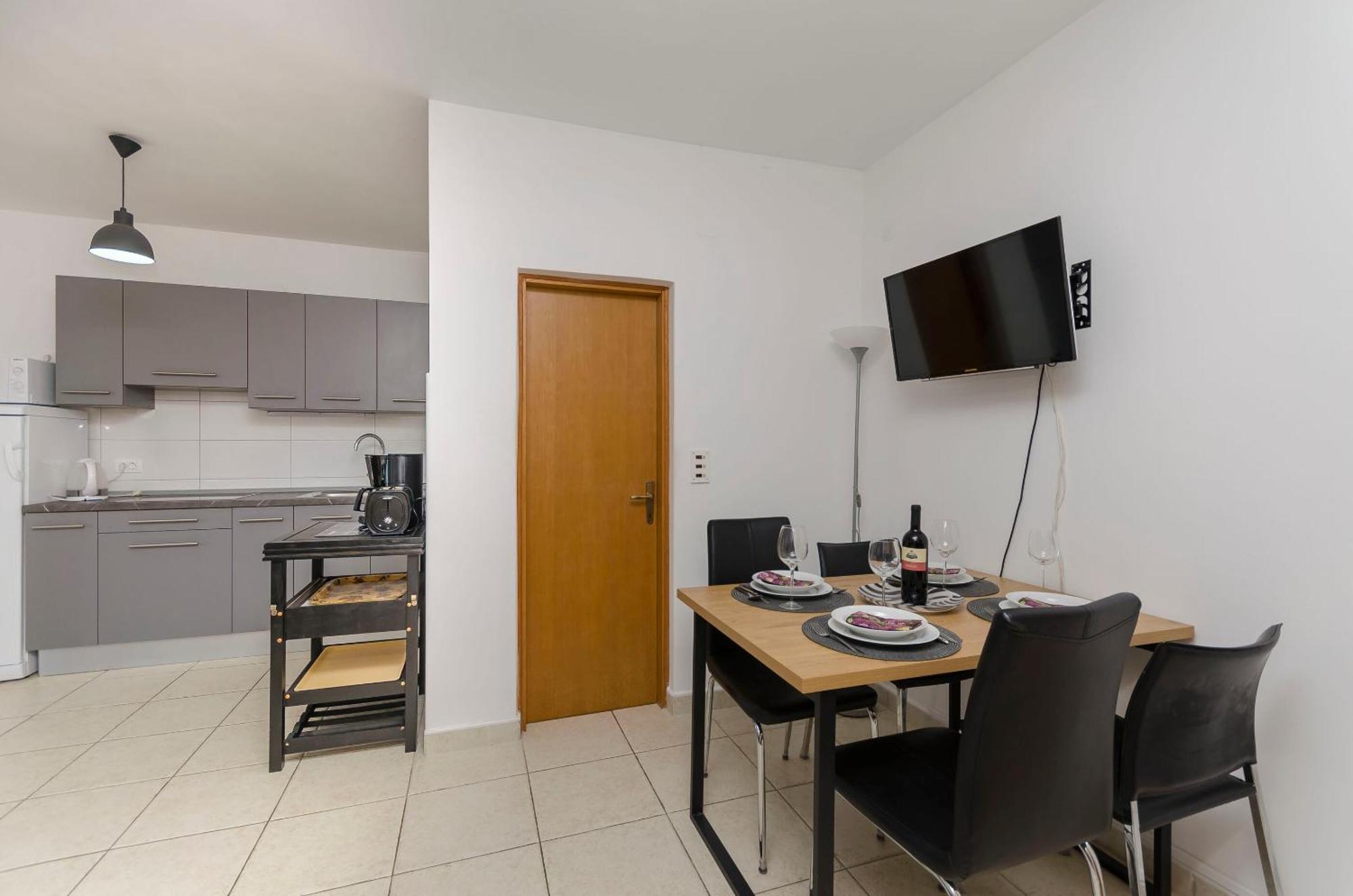 Apartments Daniela ヴォディツェ エクステリア 写真